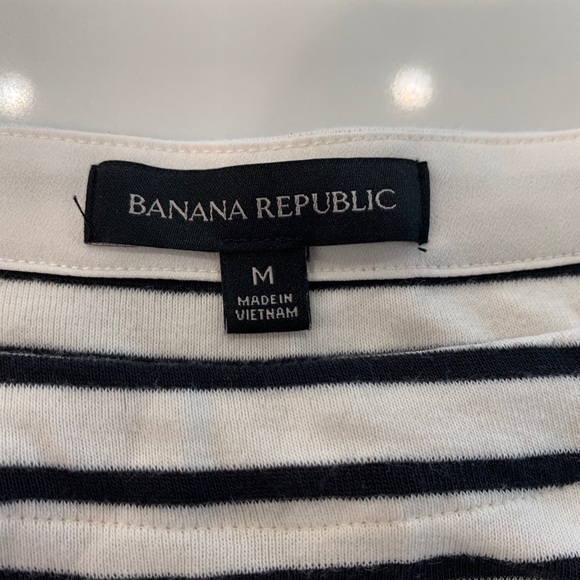 Banana Republic Sz M flutter sleeve stripe tee - Picture 2 of 4